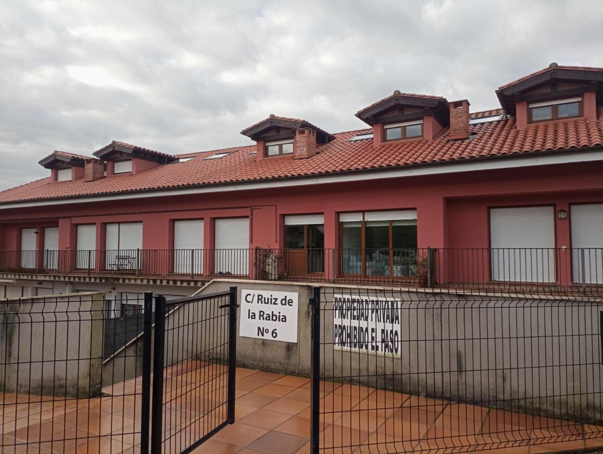 Apartamento Con Terraza Comillas Exterior foto